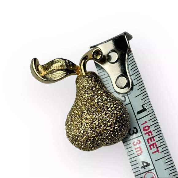 Vintage brooch gold tone textured pear, retro fall brooch Pin - Picture 8 of 8